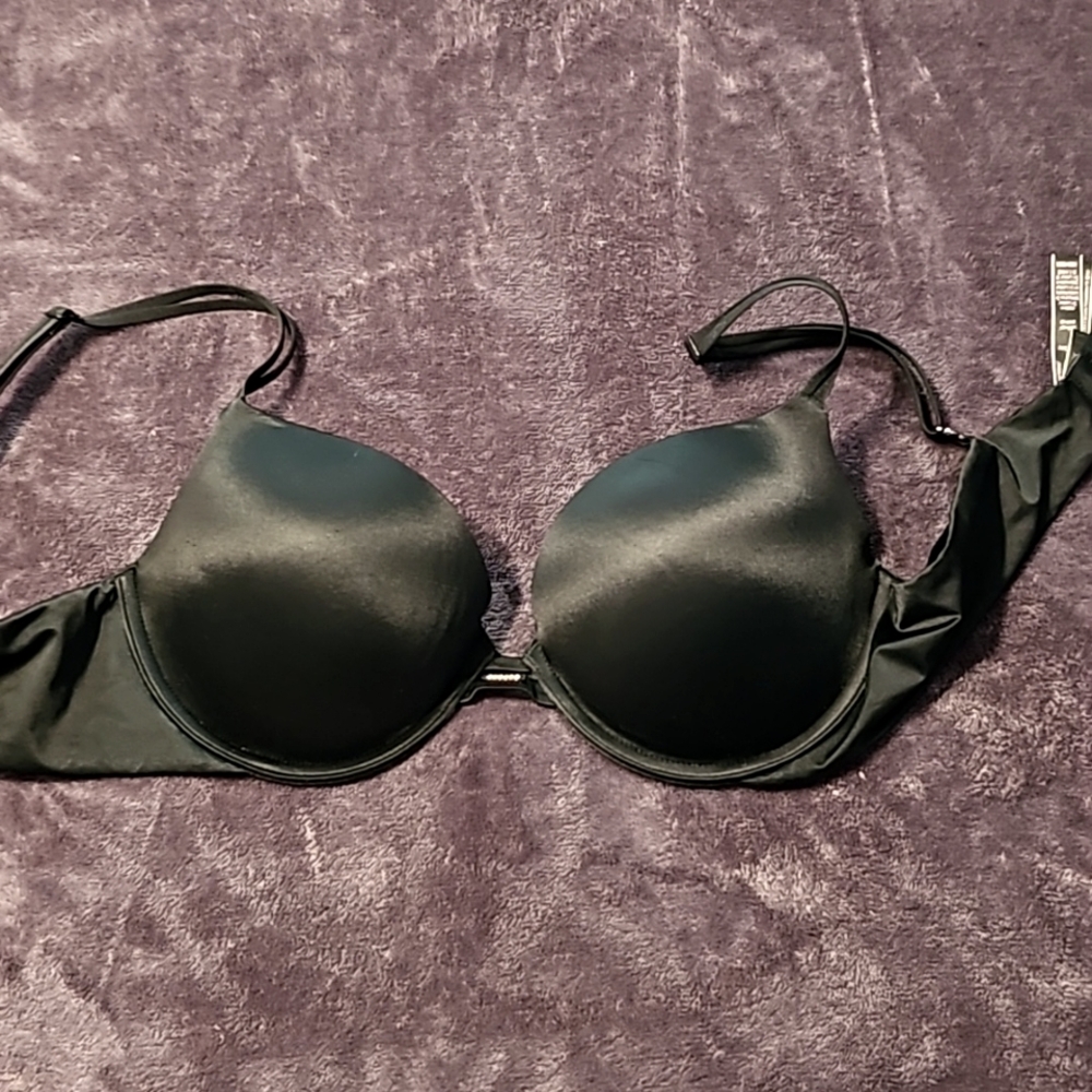 Victoria Secret Black Push Up Bra Size 38B